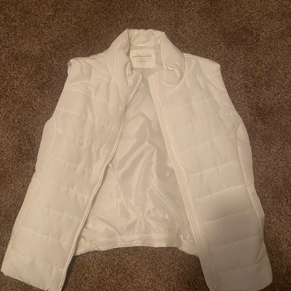 White vest